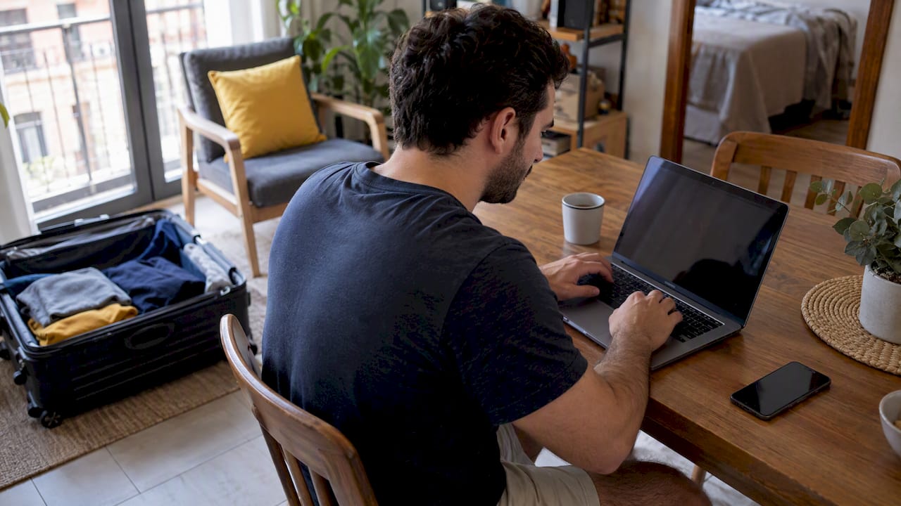 Pre Arrival Email Sequence in Spain: Four Messages, One Legal Request